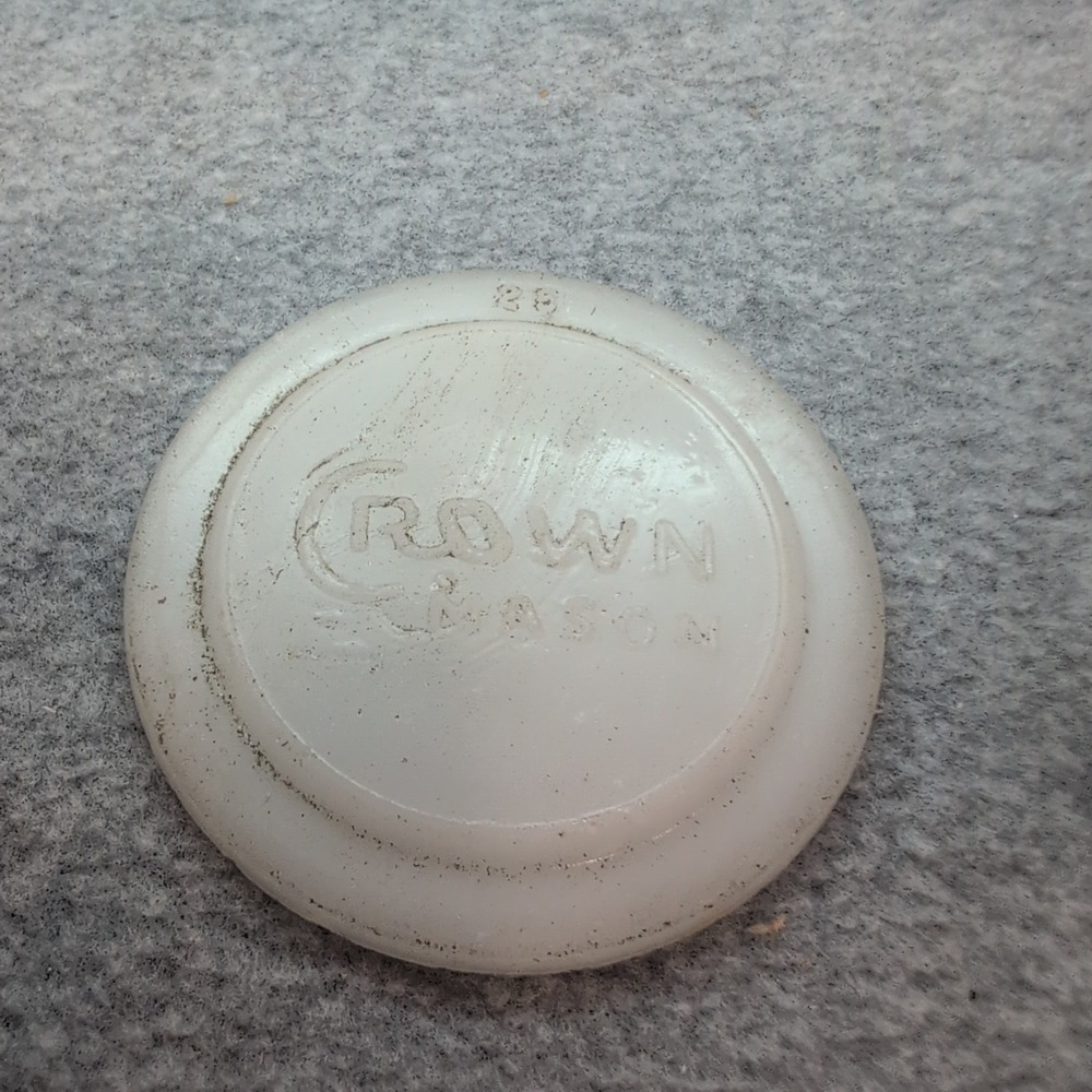 6 Vintage White Crown & More Canning & Milk Jar Lids - Picture 5 of 8
